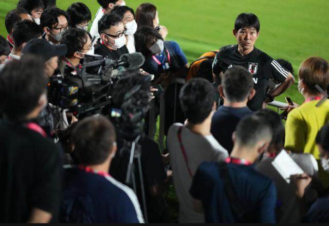 重回多哈!世界杯梦碎29年后 三浦知良现身卡塔尔