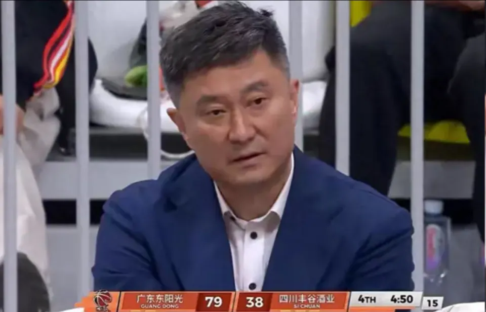 虐菜局:徐杰要打34分钟,张皓嘉却打38分钟?球迷一句话说破机密